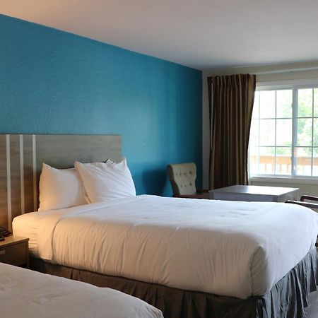 Sunbird Cape Cod Resort West Yarmouth Exterior photo